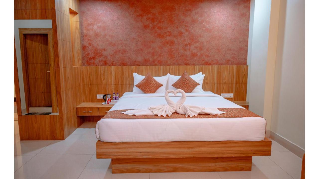 Hotel Dc Star Tarapith Bagian luar foto