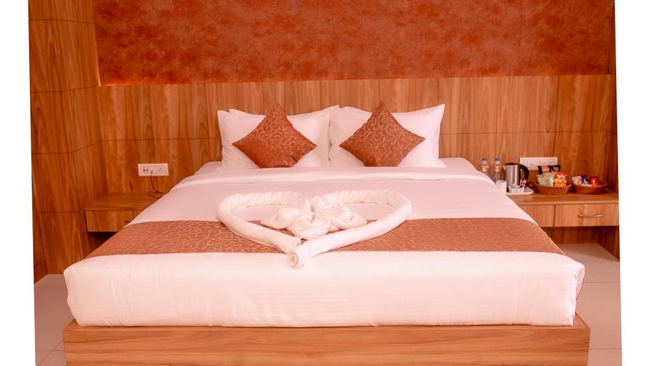 Hotel Dc Star Tarapith Bagian luar foto